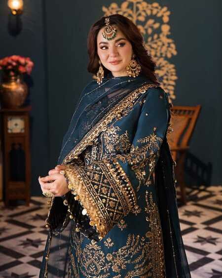 3 Pcs Unstitched Women Suit