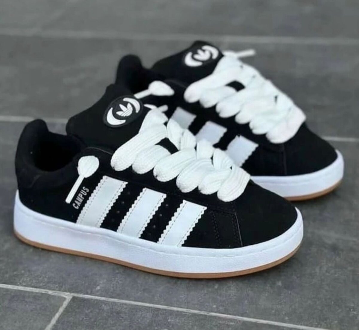 Adidas campus
