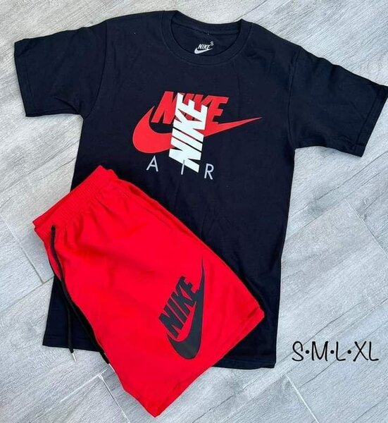 Ensemble Nike T-shirt et Short