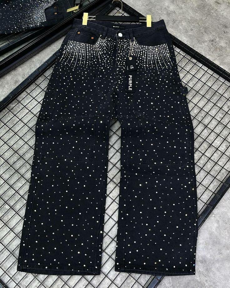 Jean noir clouté tendance