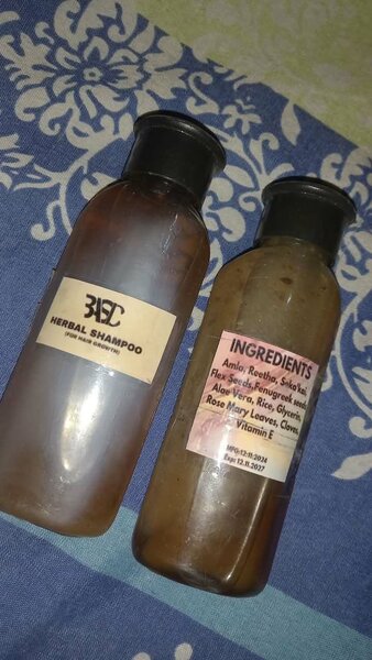 Herbal shampoo