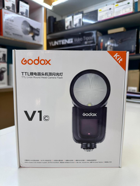 Godox V1
