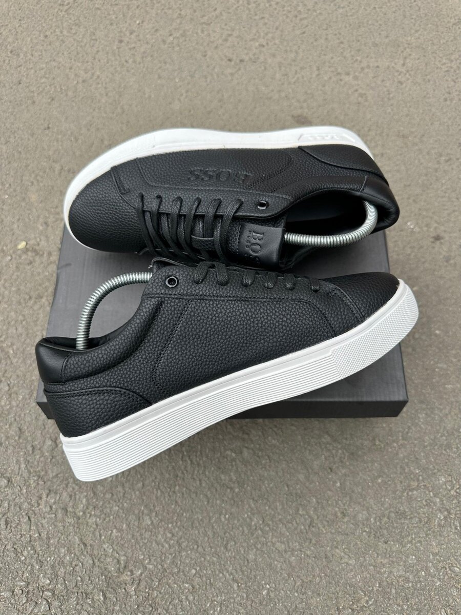 Paire de baskets boss