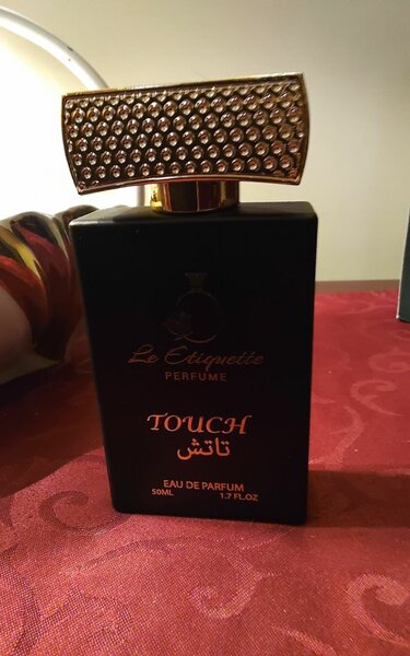 Le etiquette perfume