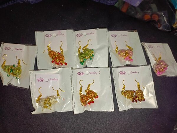 Small jhumki