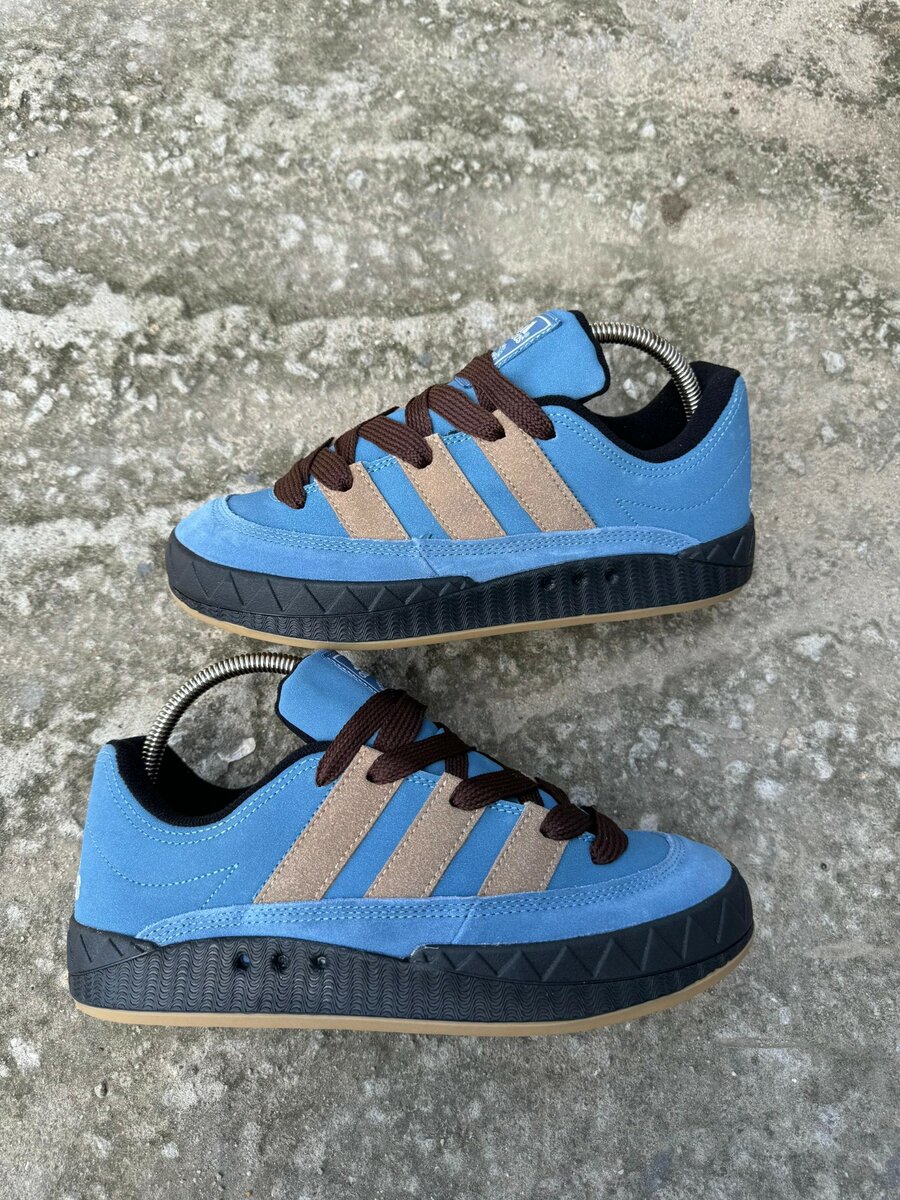 ADIDAS..