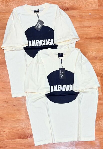 T-shirts Balenciaga unisex