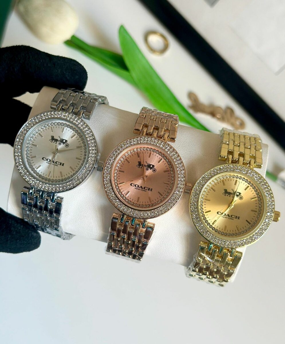 WRIST WATCH