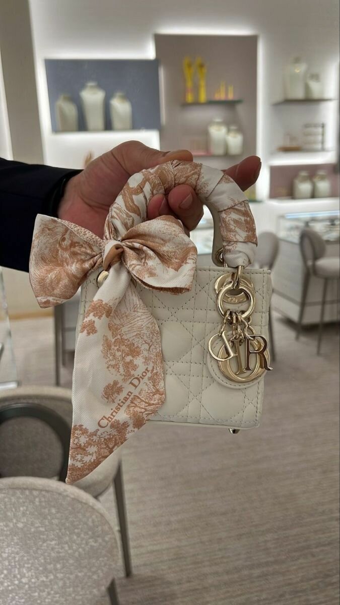 Dior
