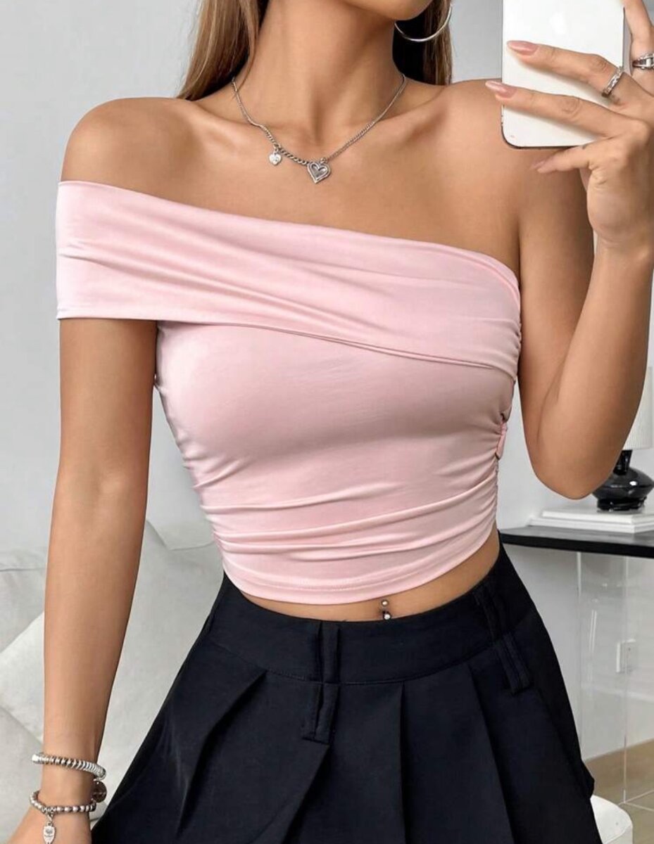 Top asymétrique rose chic