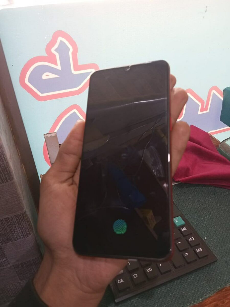 Oppo f15