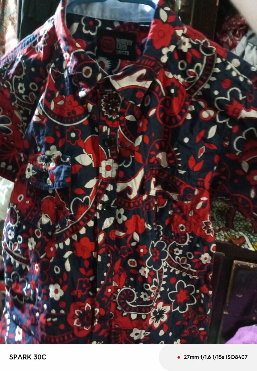 Chemise fleurie
