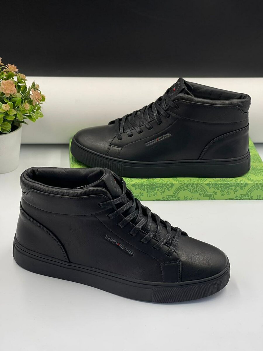 Tommy Hilfiger high top