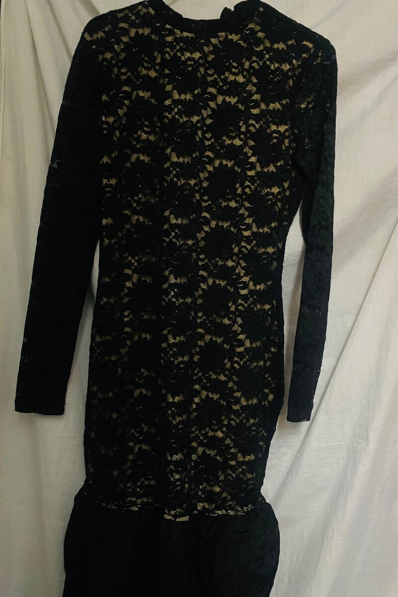 Robe élégante en dentelle noire