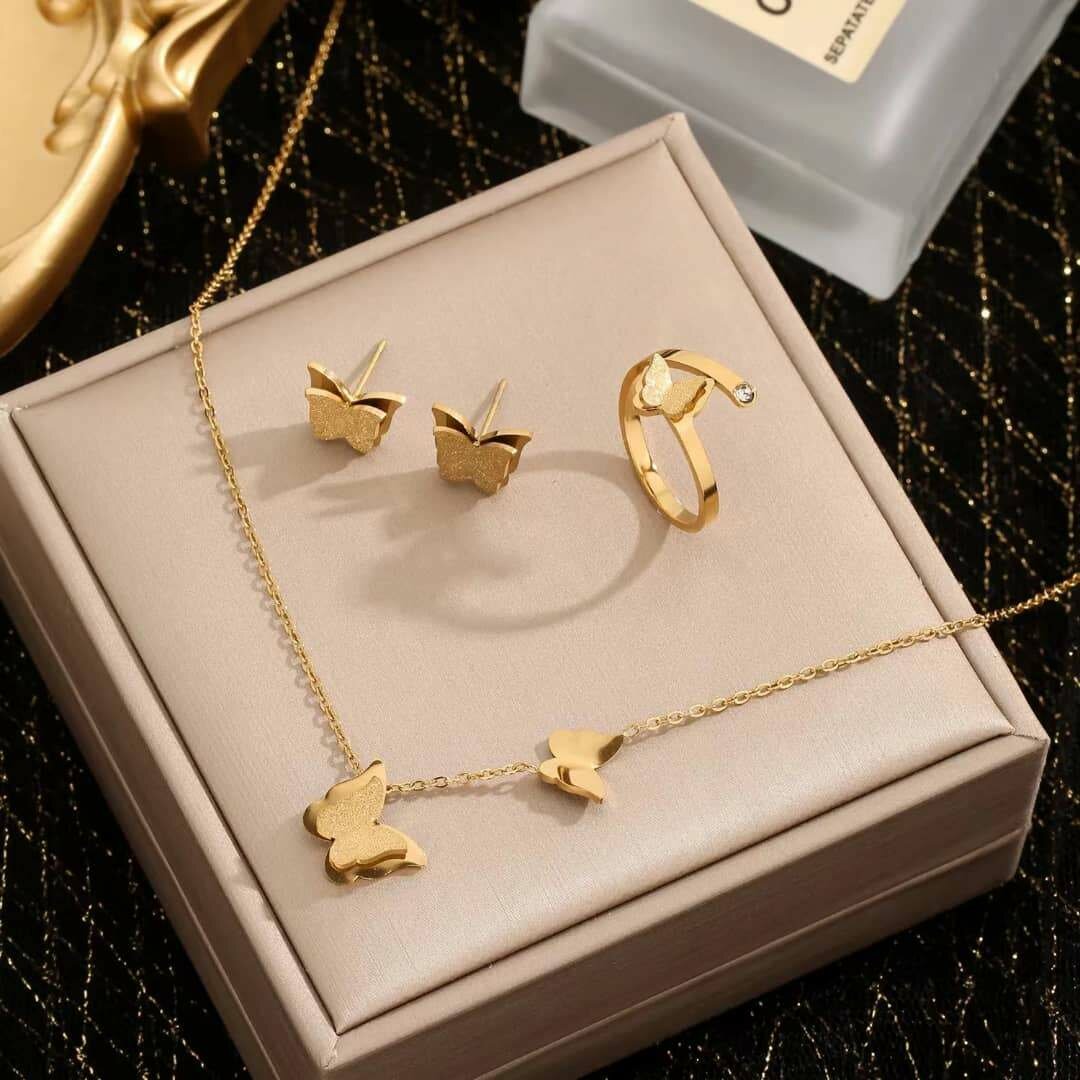 Ensemble de bijoux cœur doré