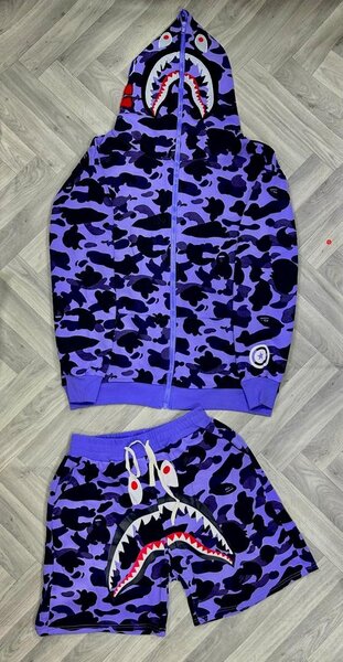 Ensemble bape requin
