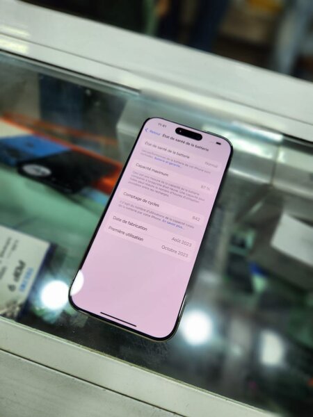 iPhone 15 pro 128giga