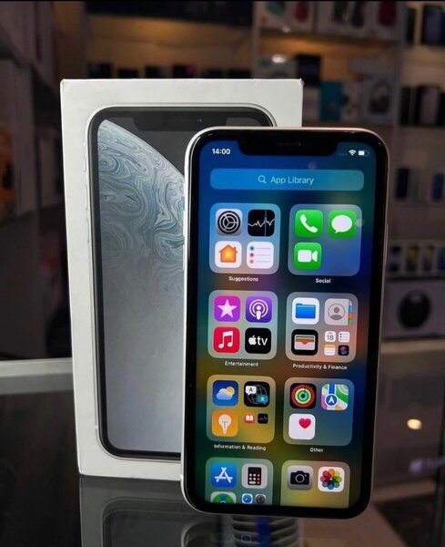 iPhone XR