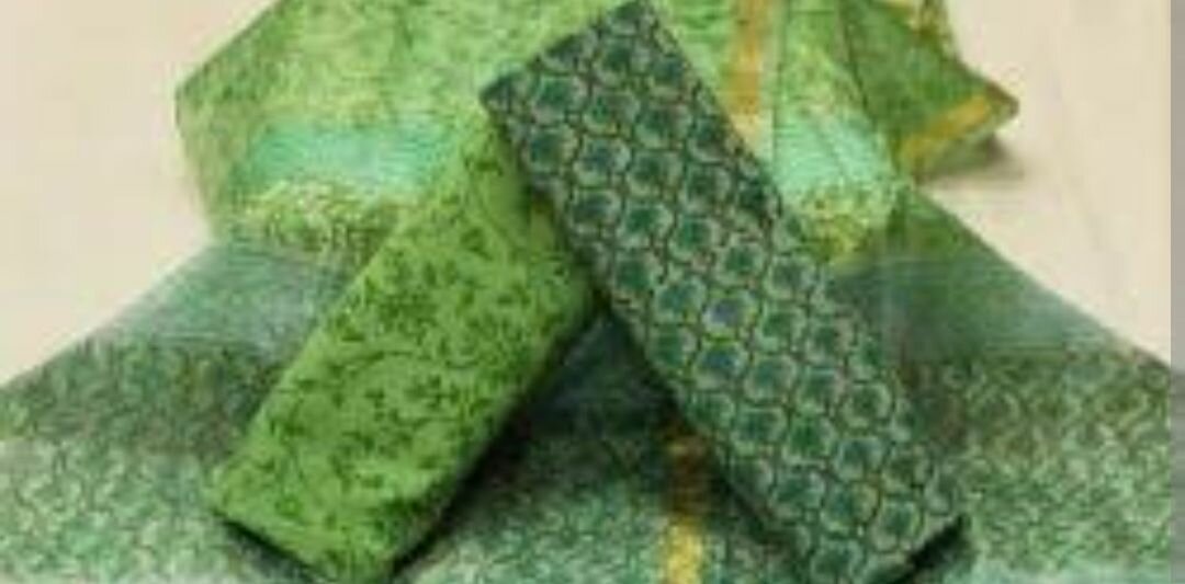 Ladies suit
