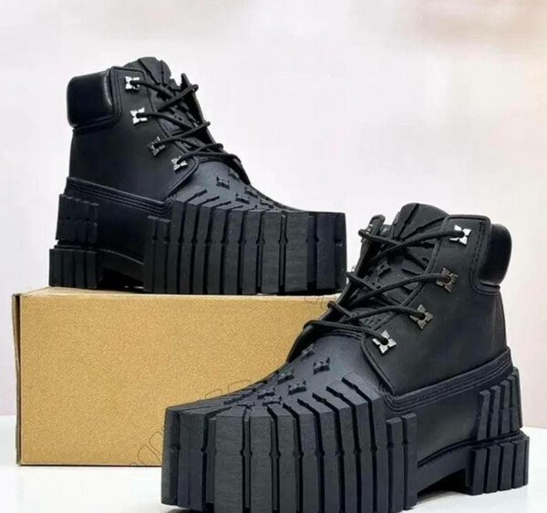 Chaussures de randonnée robustes