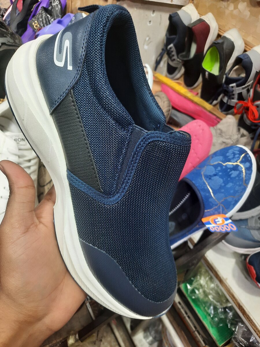 Mens sne