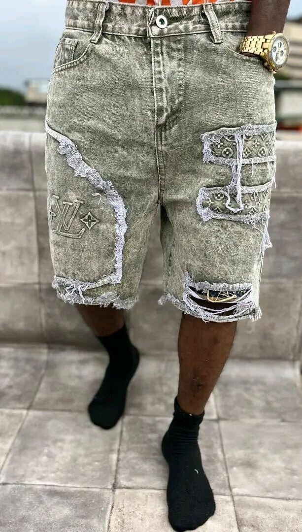 Short en denim déchiré homme