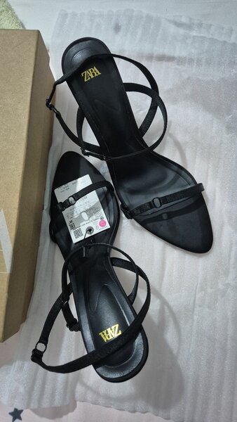 Chaussure ZARA