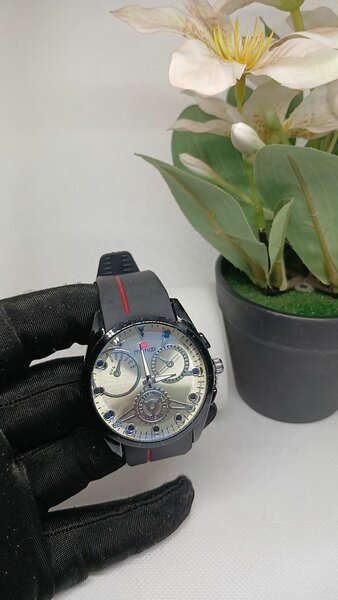 Unisex wrist watch