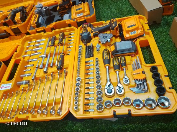 Ensemble d'outils 152pcs ingco