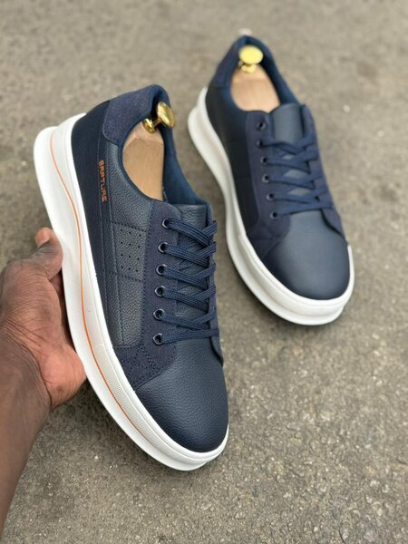 PAIRE DE TENNIS