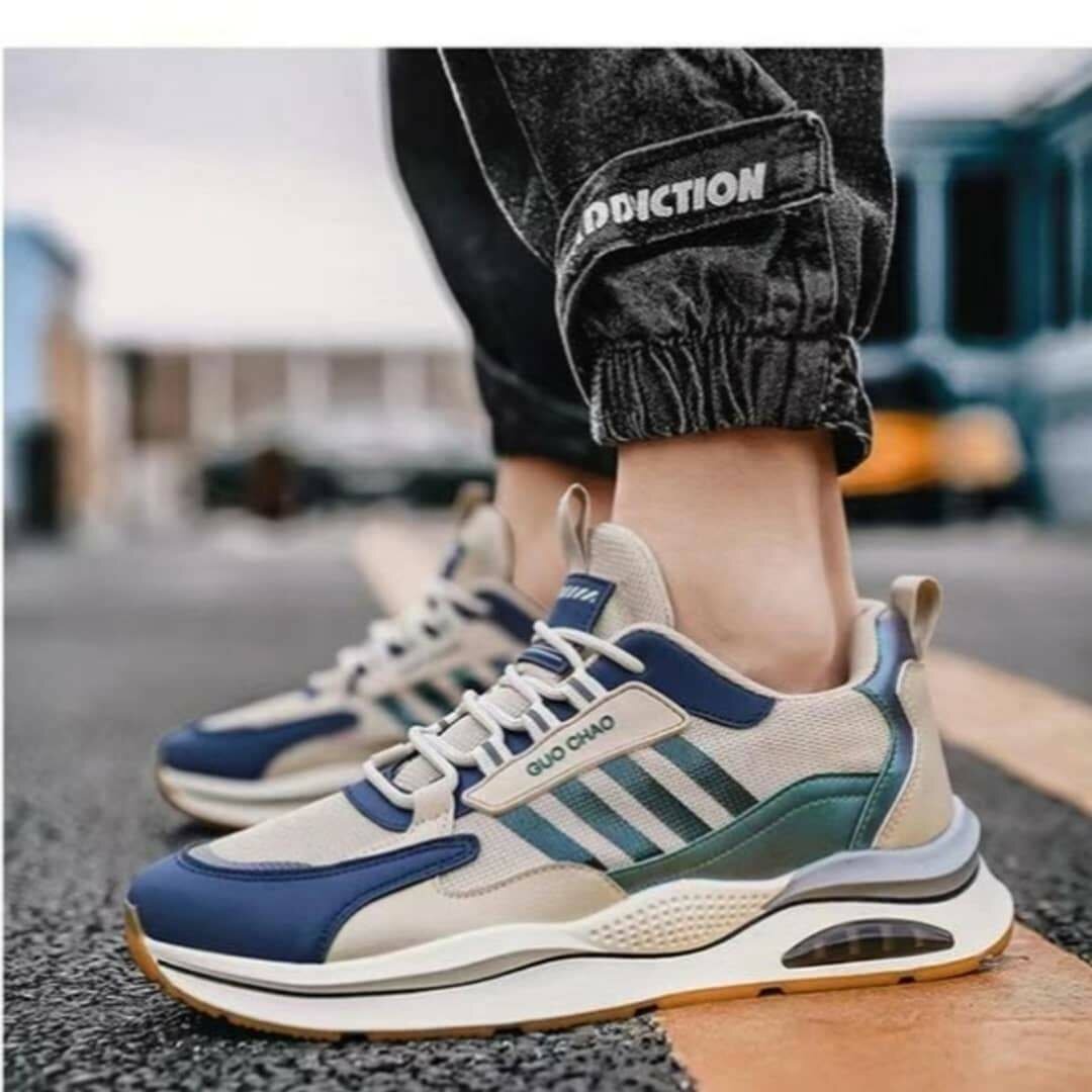 Men sneaker