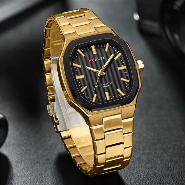 Montre en acier inoxydable doré