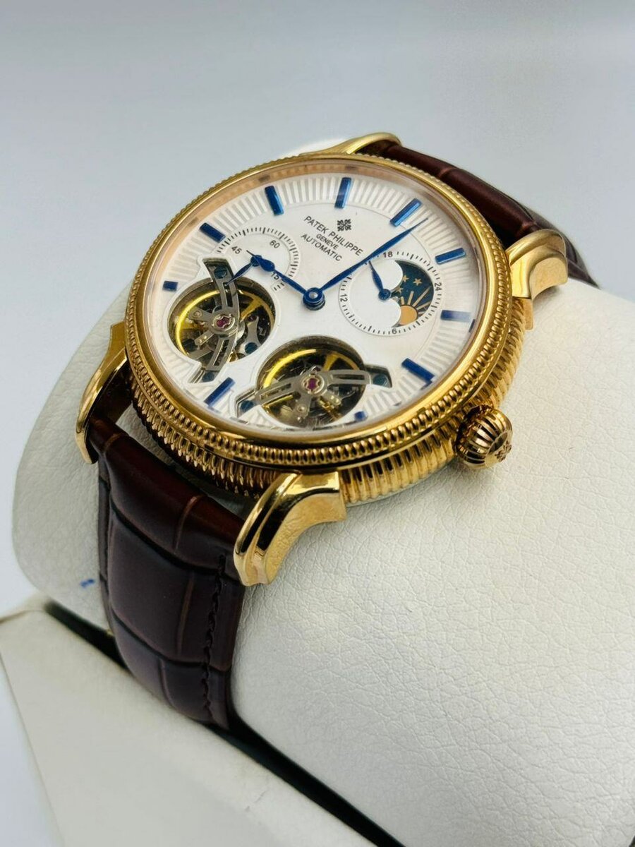 Montre élégante en cuir pour hommes