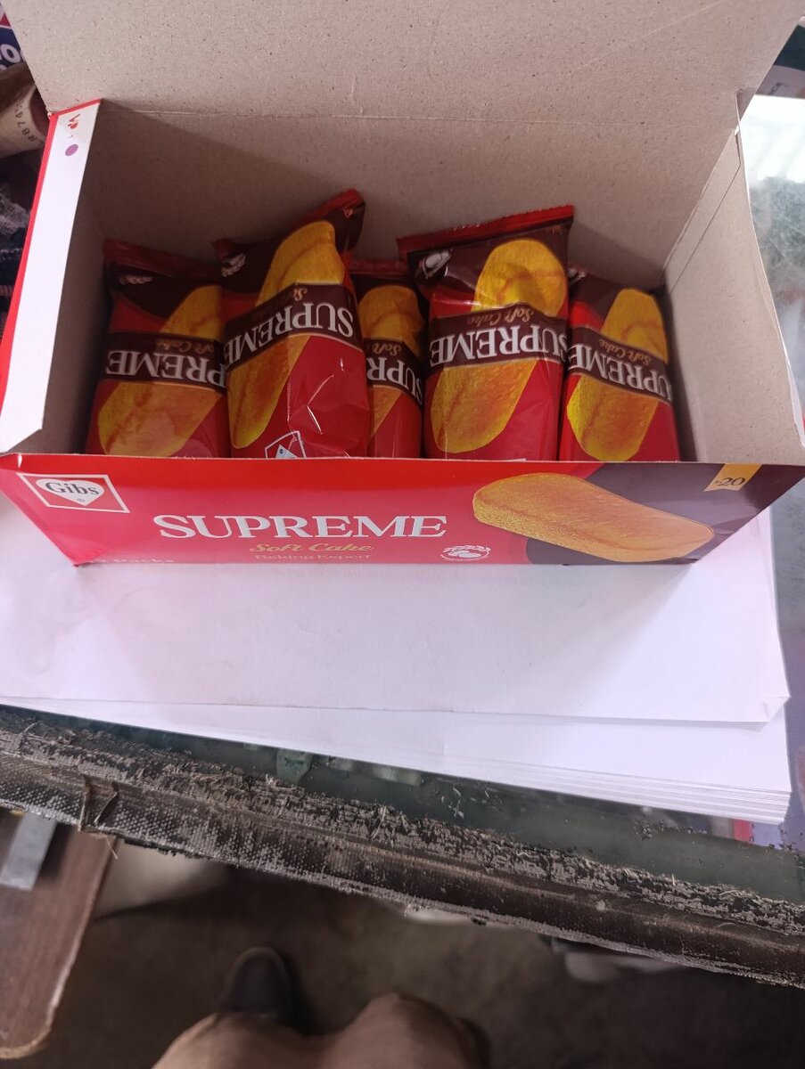Superme cake