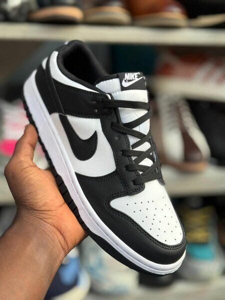 Baskets basses colorées Nike