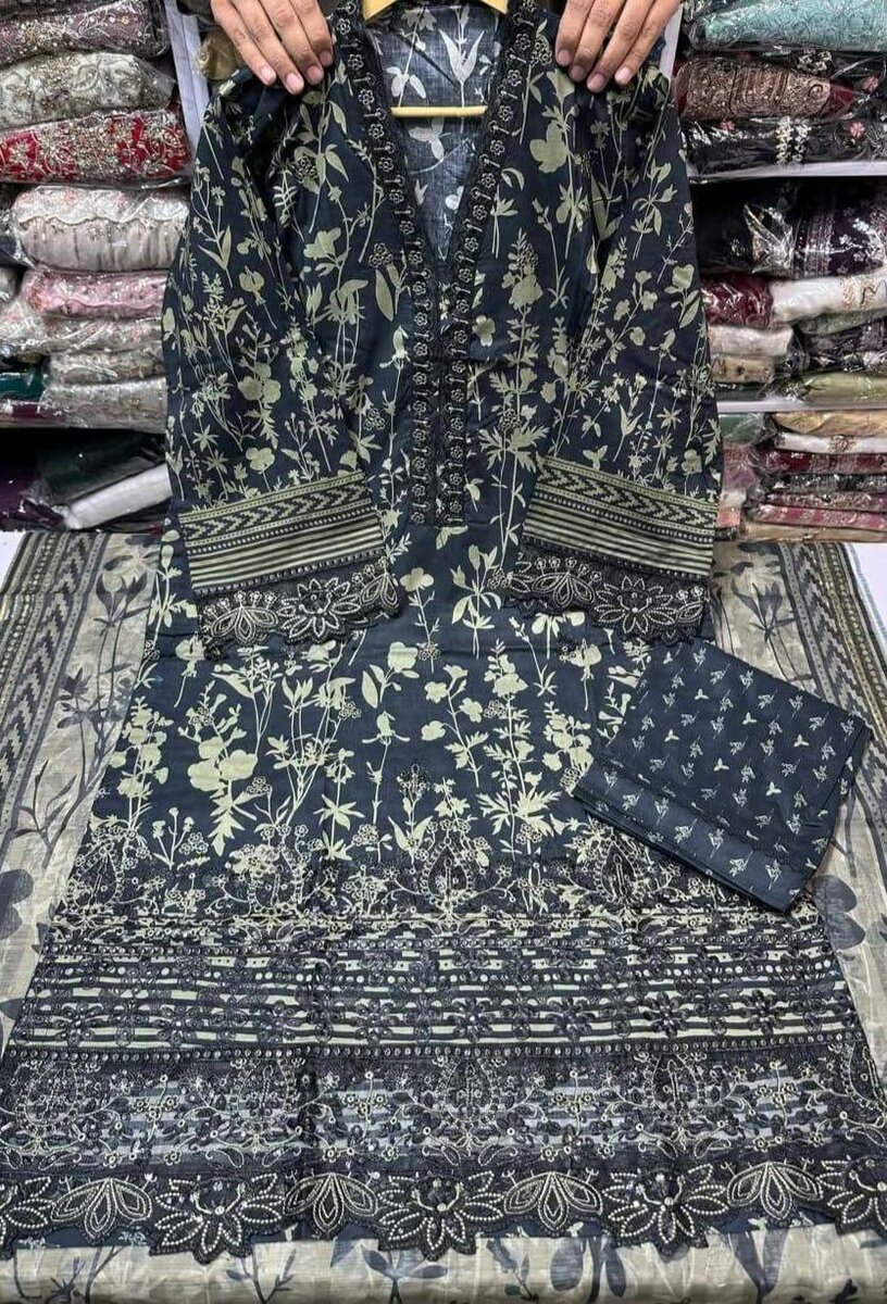 Ladies suit