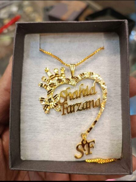 Customize necklace with name