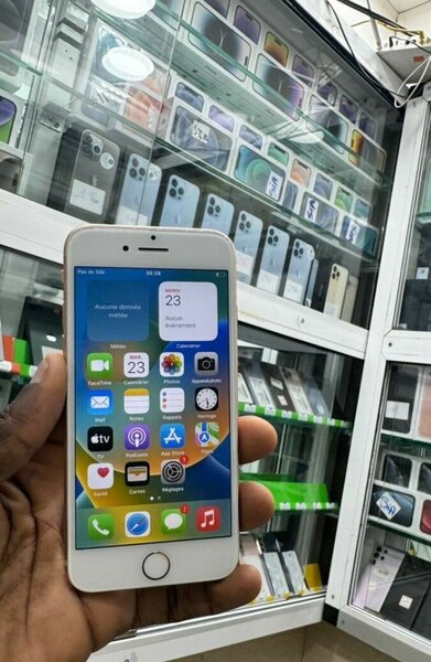 iPhone reconditionné 64Go