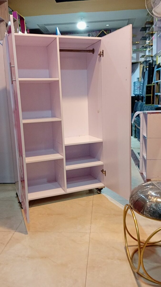 Cabinet baby