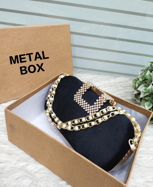 Fancy velvet clutch