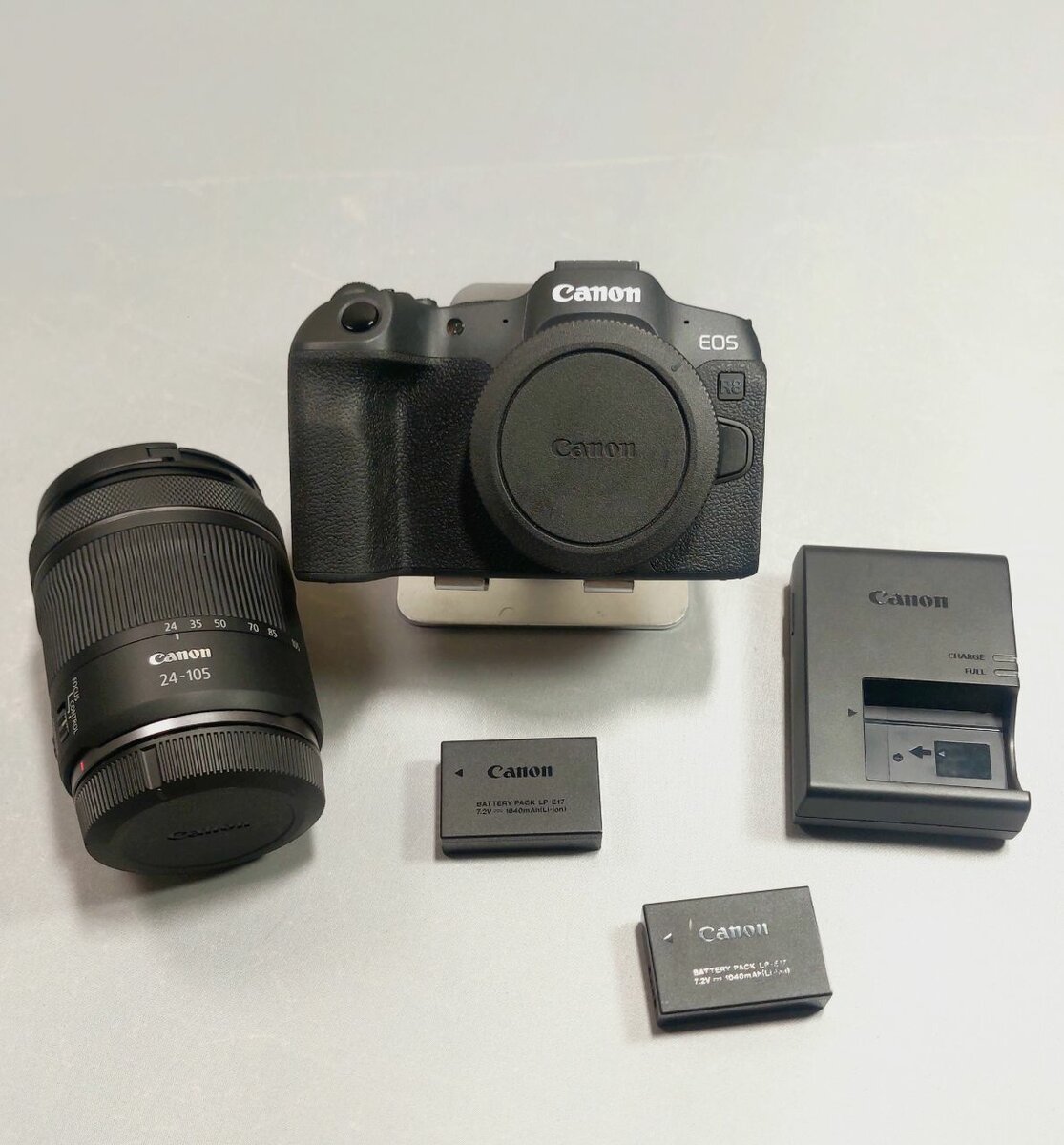 Canon R8