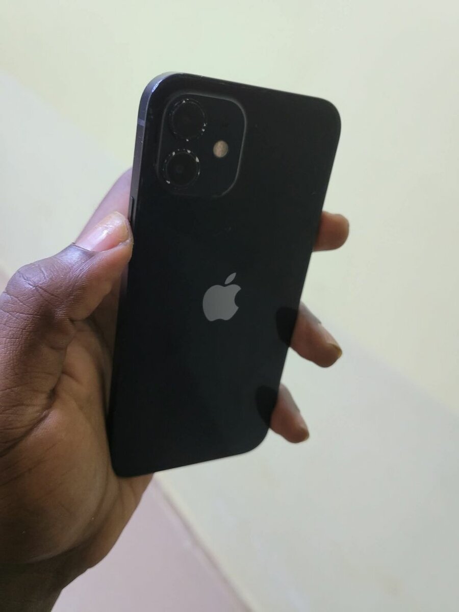 iPhone 12 Noir 128 Go