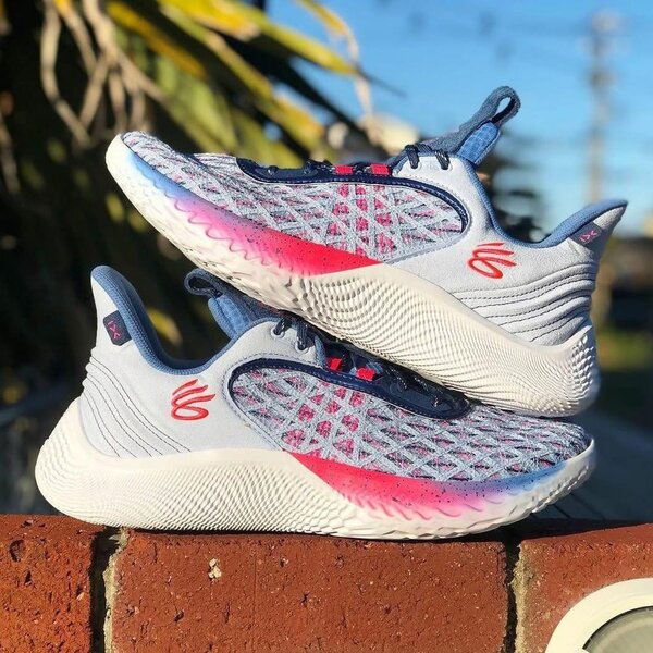 CURRY 9