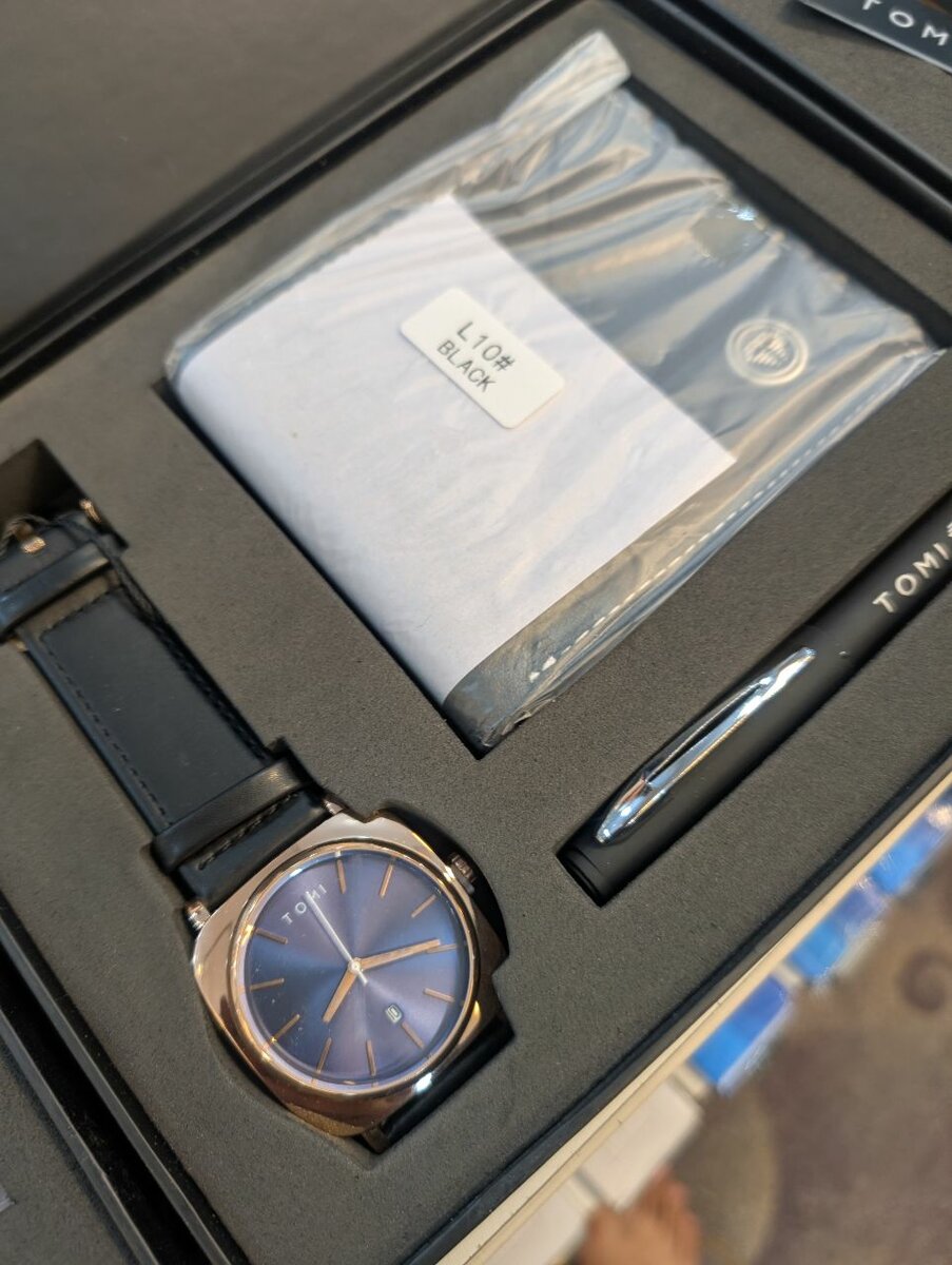 TOMI Gift Box