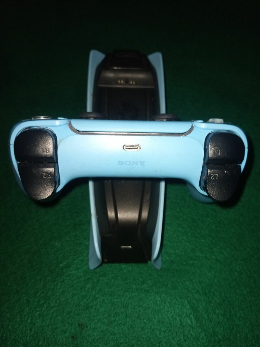 PS5 controller