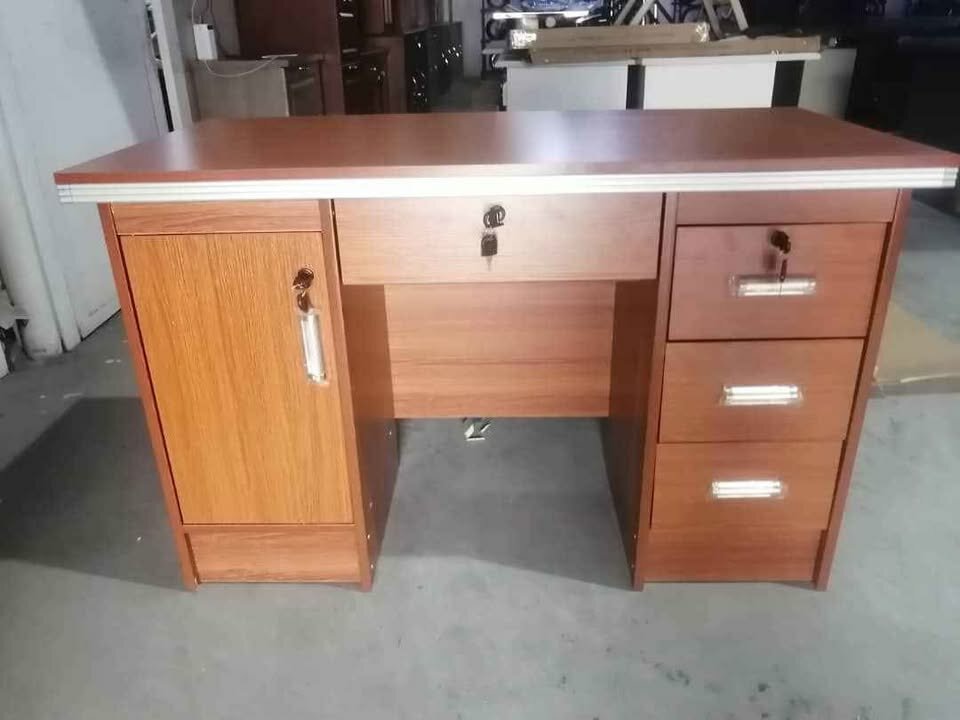 Wooden office table