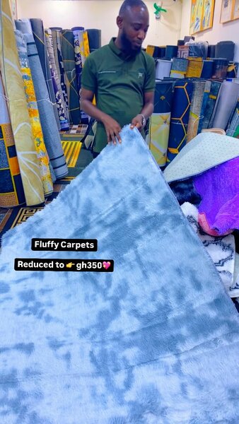 Fluffy carpet blue