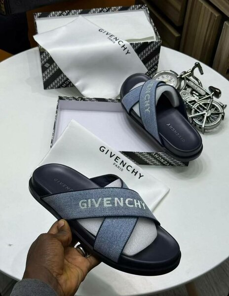Sandales Givenchy en cuir
