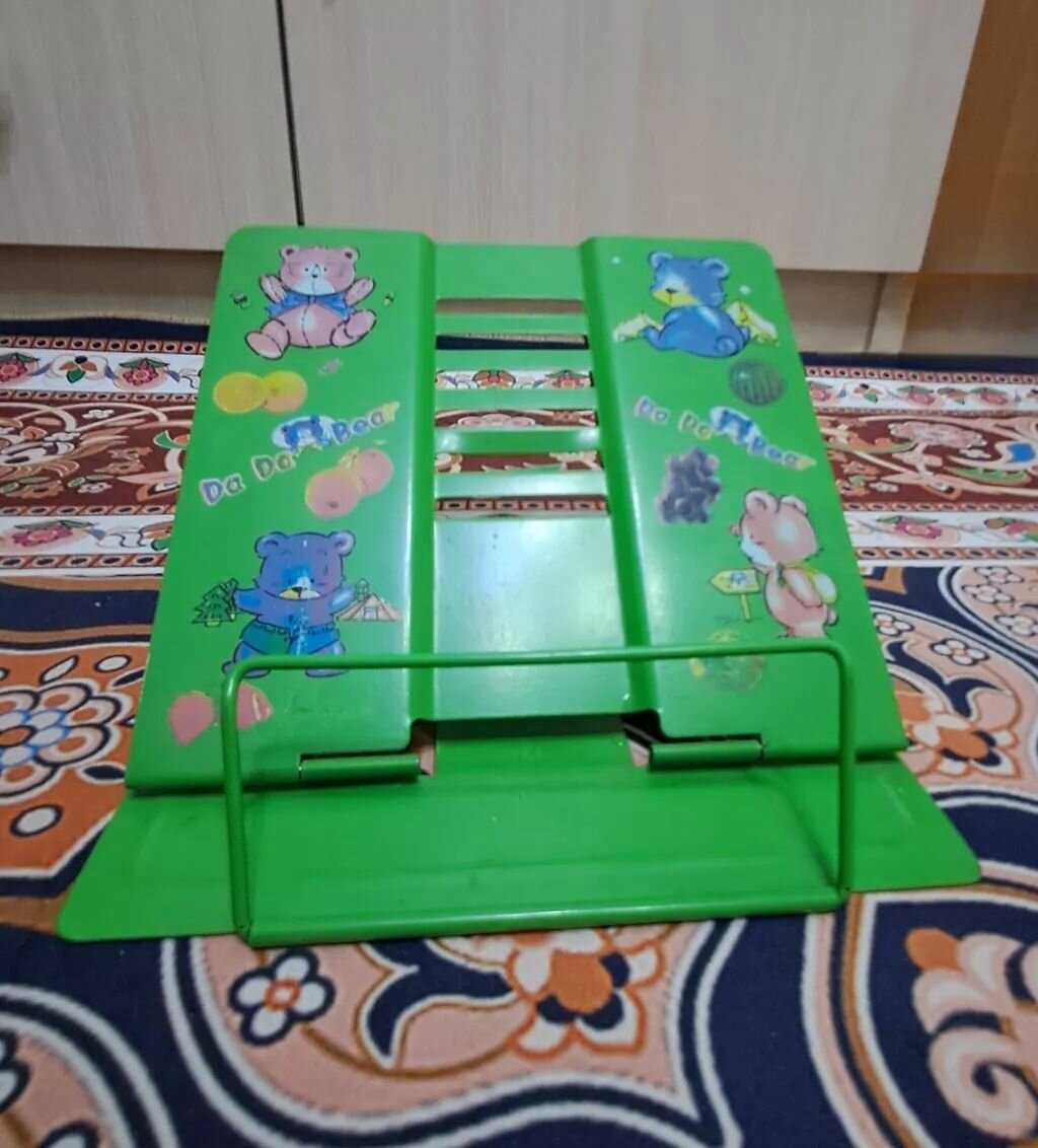 Подставка для книг