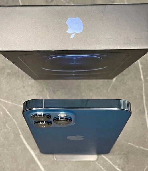 iPhone 12 Pro Bleu